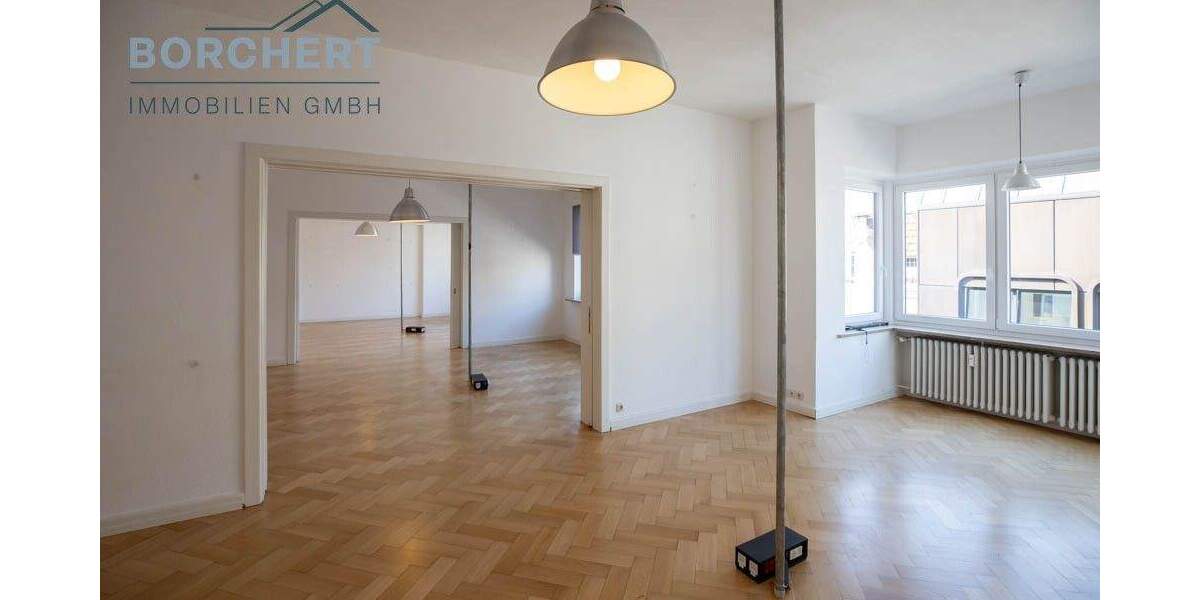 Gewerbeobjekt Elmshorn - 5 Zimmer, 237 m&sup2;, 2.370&euro; | Angebot:25668888