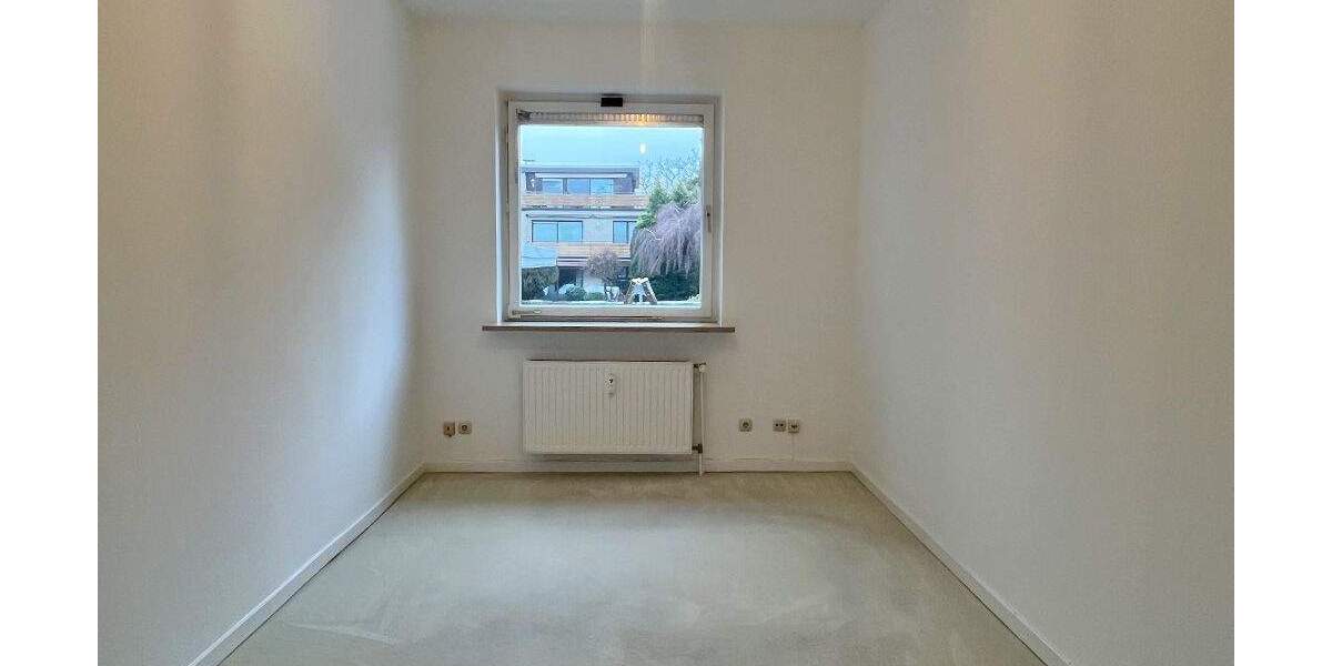 Etagenwohnung Hamburg Wellingsbüttel - 4 Zimmer, 165 m&sup2;, 2.550&euro; | Angebot:25851714