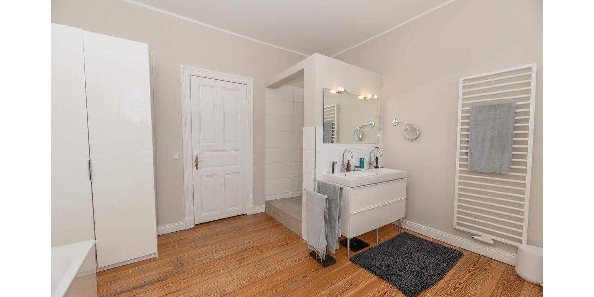 Einfamilienhaus Elmshorn - 7 Zimmer, 228 m&sup2;, 769.000&euro; | Angebot:25819682