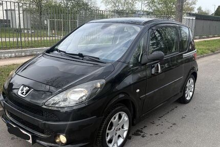 Peugeot 1007 146.000 km 2.190 &euro; Hamburg 22045