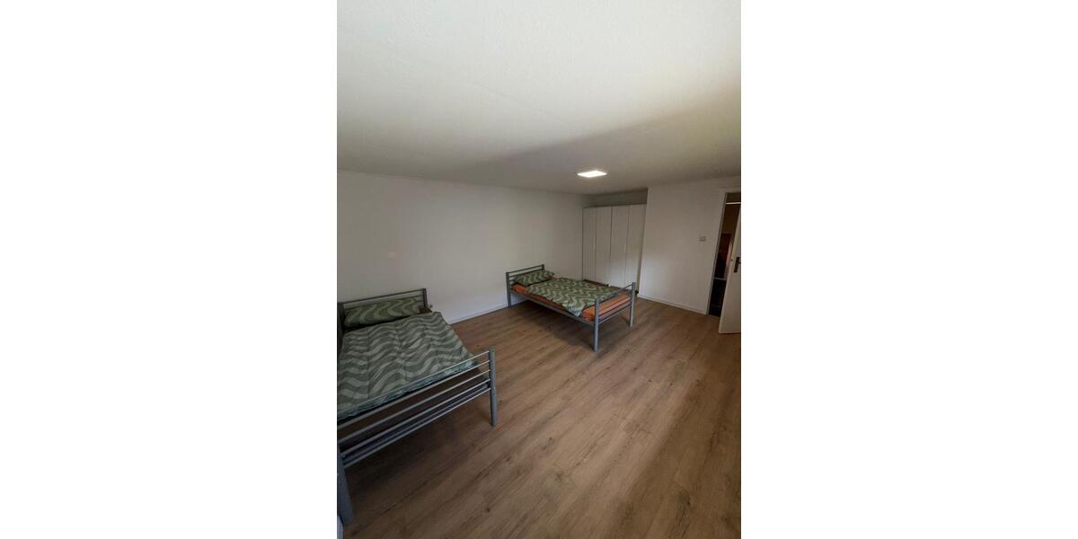 Etagenwohnung Hamburg Wandsbek - 4 Zimmer, 80 m&sup2;, 20&euro; | Angebot:25417494