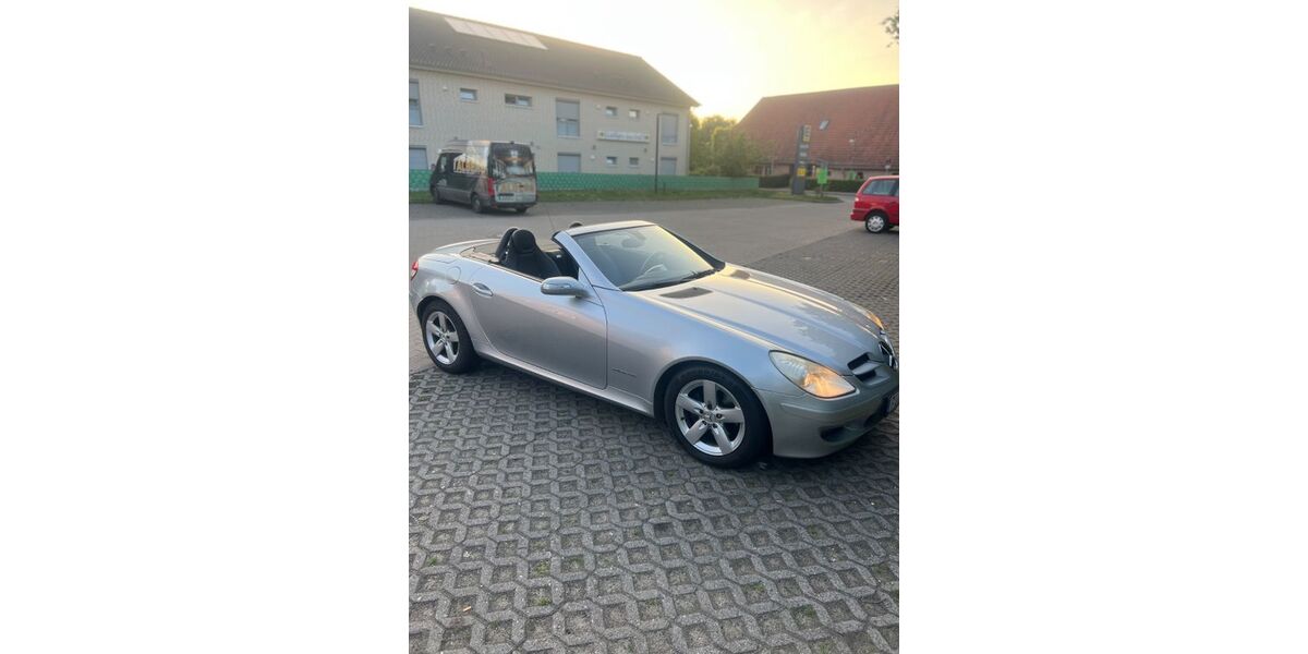 Mercedes-Benz SLK 200 121.852 km 7.299 &euro; Holm 25488