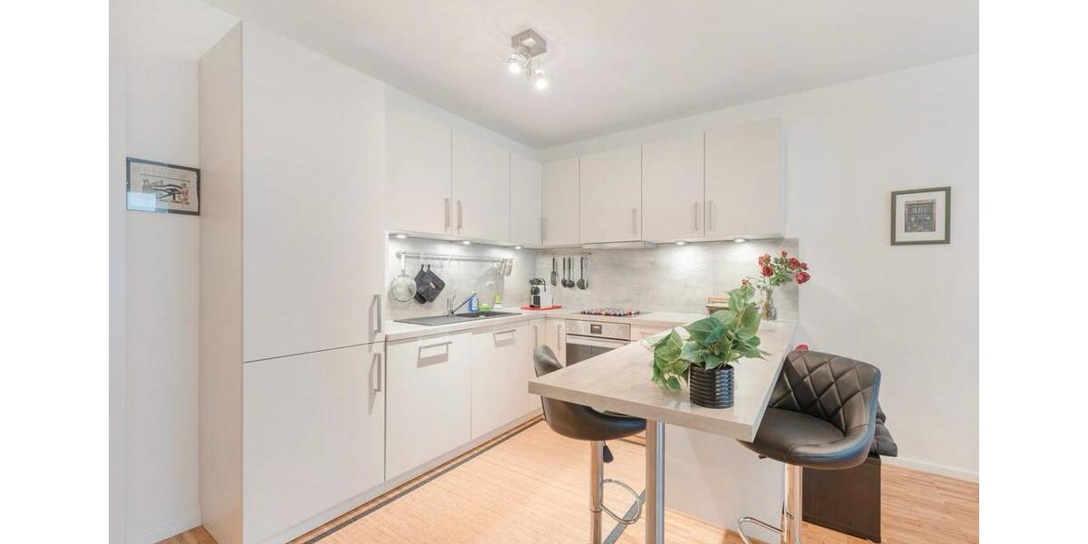 Etagenwohnung Hamburg Hamburg-Mitte - 2 Zimmer, 65 m&sup2;, 2.100&euro; | Angebot:26441121