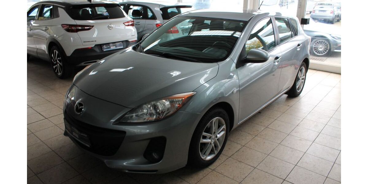 Mazda 3 84.164 km 9.990 &euro; Bad Oldesloe 23843