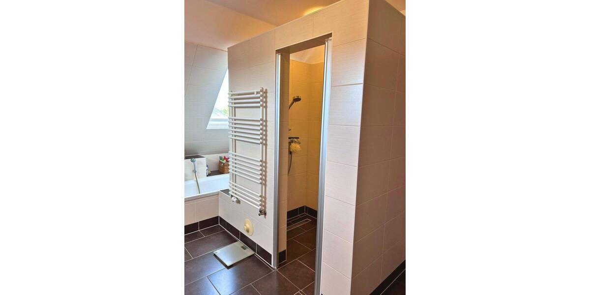 Einfamilienhaus Bad Bramstedt - 8 Zimmer, 201 m&sup2;, 595.000&euro; | Angebot:25722298