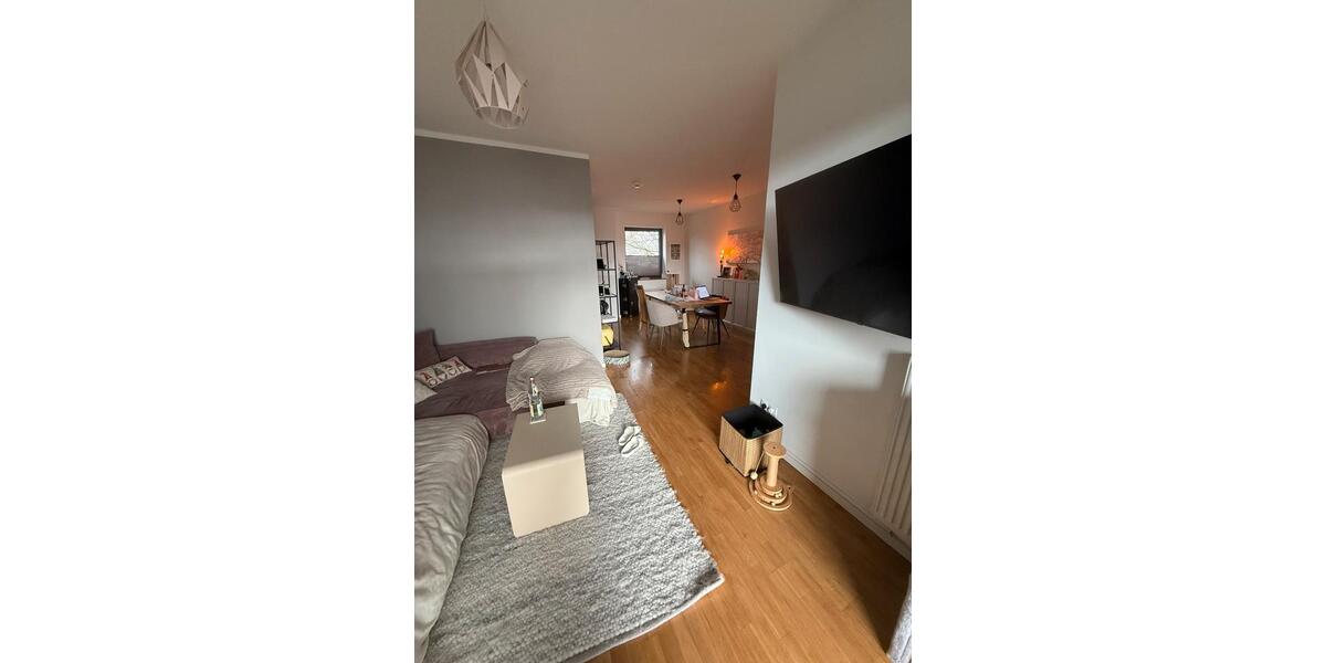 Etagenwohnung Hamburg Wandsbek - 3 Zimmer, 86 m&sup2;, 1.768&euro; | Angebot:26004941