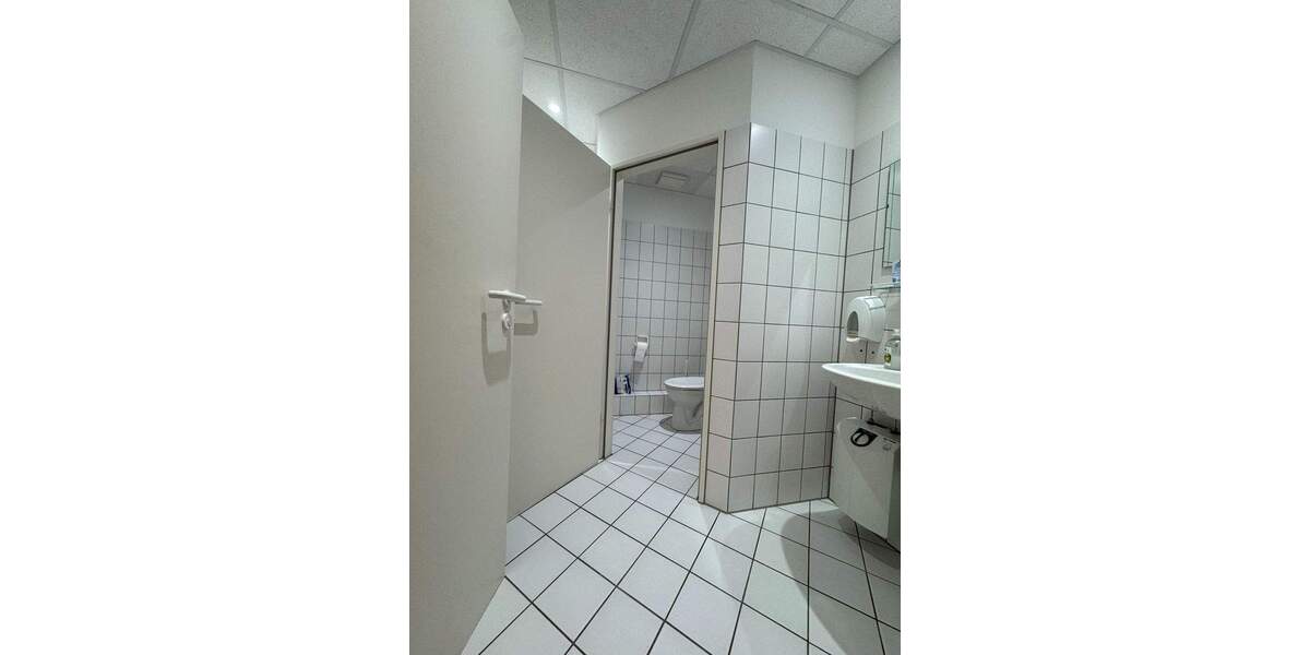 Gewerbeobjekt Norderstedt Garstedt - 4 Zimmer, 174 m&sup2;, 1.914&euro; | Angebot:25739191