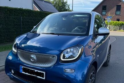 Smart ForTwo 49.995 km 14.390 &euro; Hamburg 22457