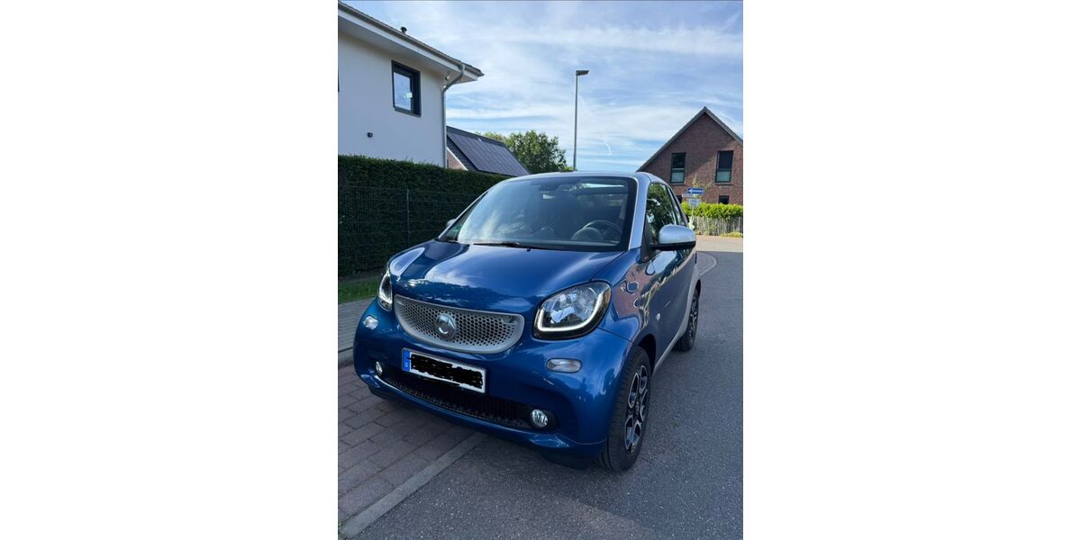 Smart ForTwo 49.995 km 14.390 &euro; Hamburg 22457