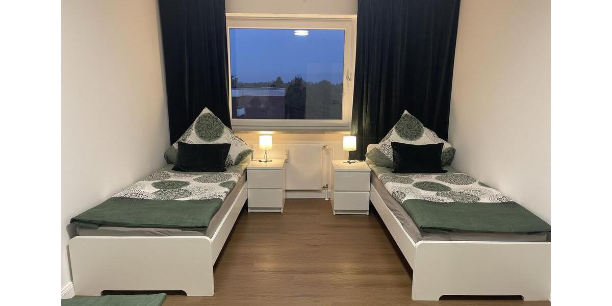 Etagenwohnung Hamburg Wandsbek - 5 Zimmer, 120 m&sup2;, 3.890&euro; | Angebot:25170330