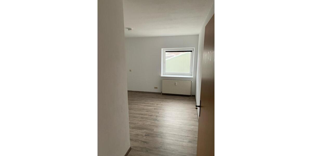 Etagenwohnung Bad Bramstedt - 3 Zimmer, 98 m&sup2;, 960&euro; | Angebot:25646506