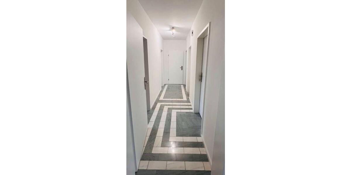 Erdgeschoßwohnung Hamburg Niendorf - 3 Zimmer, 127 m&sup2;, 2.400&euro; | Angebot:25450678