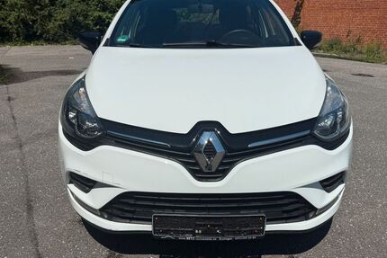 Renault Clio 69.950 km 6.590 &euro; Hamburg 20539