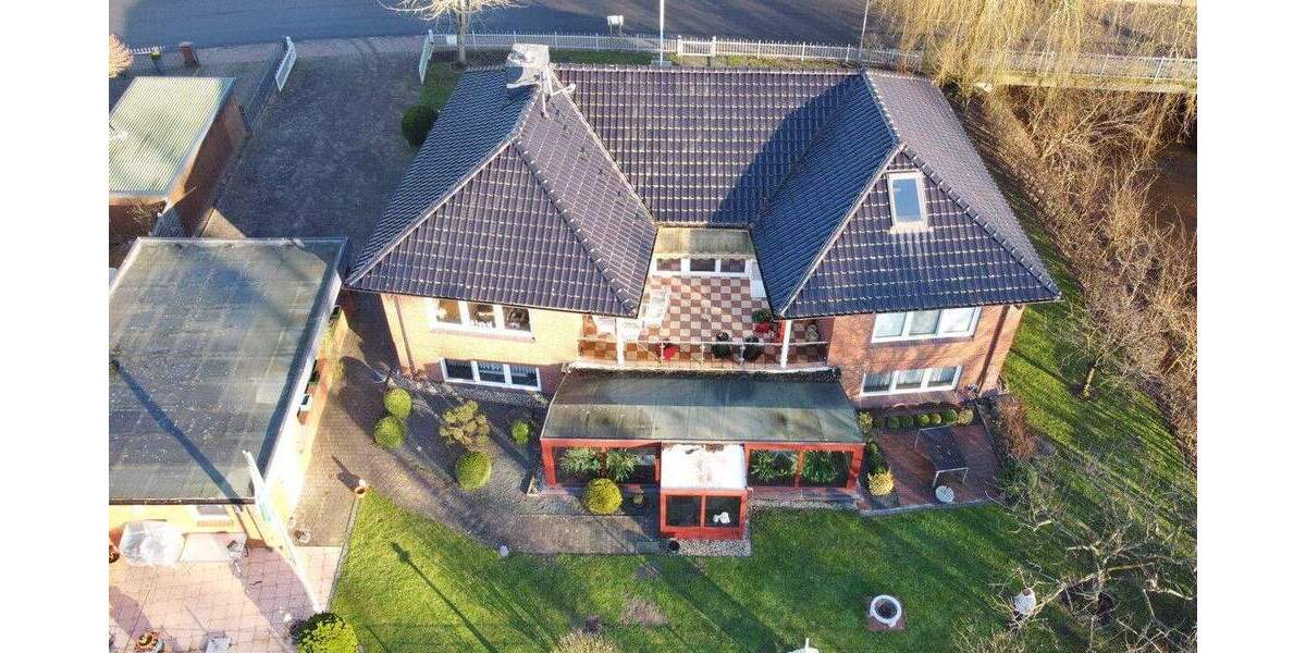 Mehrfamilienhaus, Wohnhaus Bimöhlen - 9 Zimmer, 252 m&sup2;, 449.000&euro; | Angebot:25700540