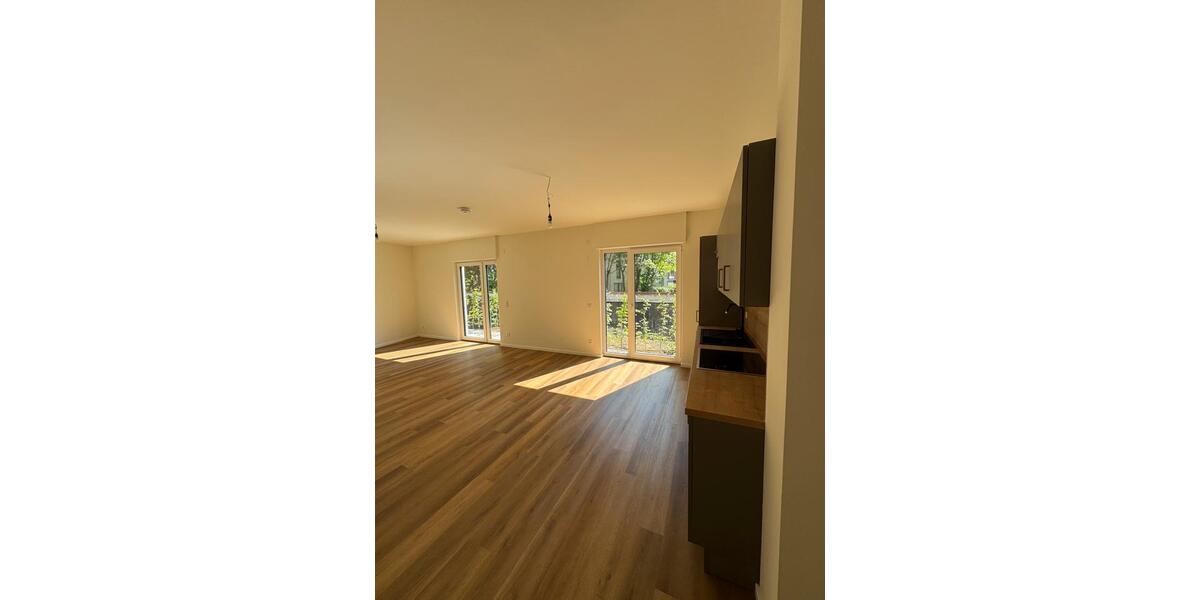 Erdgeschoßwohnung Hamburg Wandsbek - 2 Zimmer, 72 m&sup2;, 1.800&euro; | Angebot:25281987