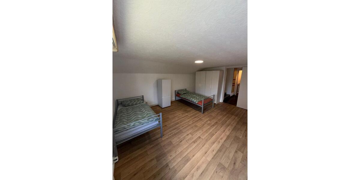 Etagenwohnung Hamburg Wandsbek - 4 Zimmer, 80 m&sup2;, 20&euro; | Angebot:25417494