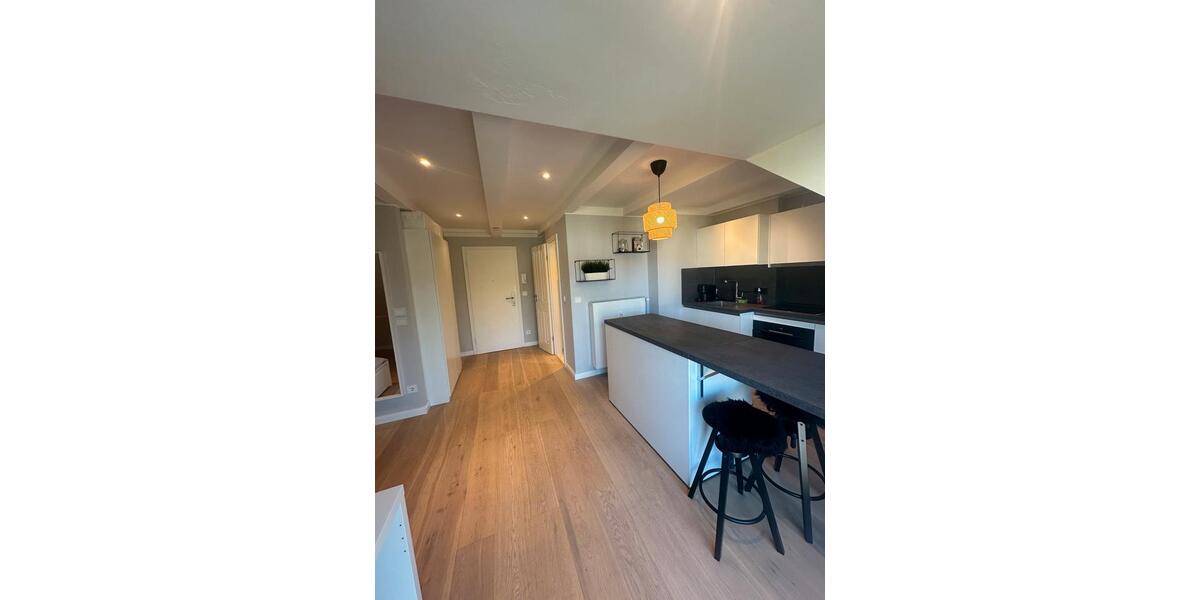 Dachgeschoßwohnung Hamburg Barmbek-Süd - 1.5 Zimmer, 38 m&sup2;, 1.300&euro; | Angebot:25236736