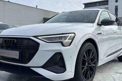 Audi e-tron 32.320 km 37.950 &euro; Hamburg 22047