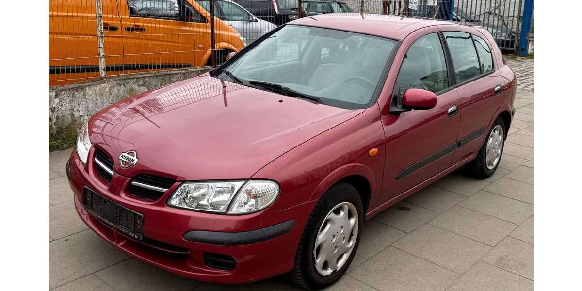 Nissan Almera 142.000 km 2.490 &euro; Hamburg 20097