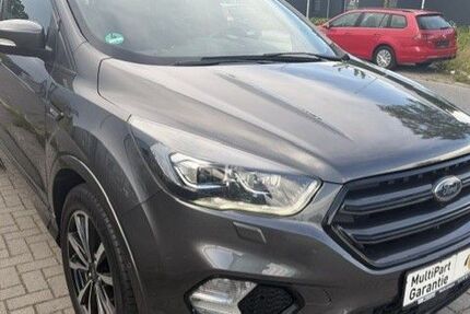 Ford Kuga 48.000 km 15.900 &euro; Ahrensburg 22926