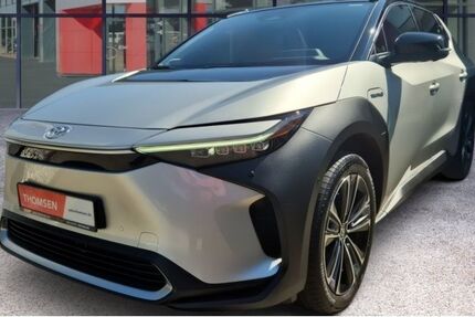 Toyota bZ4X 14.227 km 39.985 &euro; Halstenbek 25469