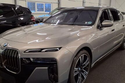 BMW 740 8.248 km 96.850 &euro; Hamburg 21073