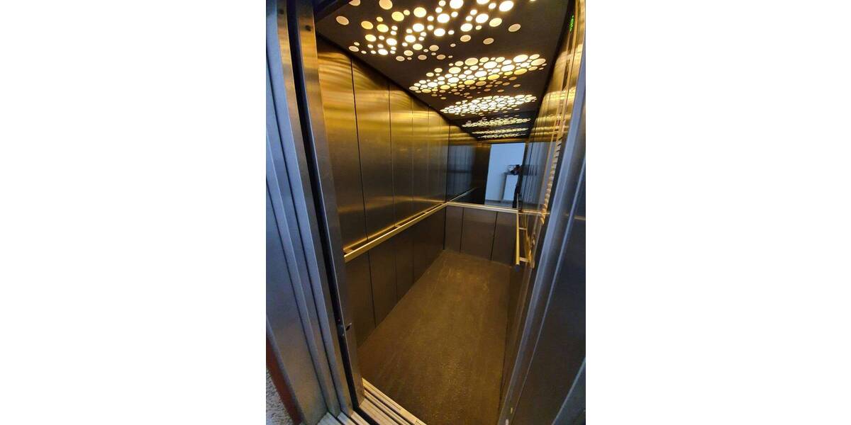 Gewerbeobjekt Hamburg Lokstedt - 7 Zimmer, 184 m&sup2;, 1.472&euro; | Angebot:25733909