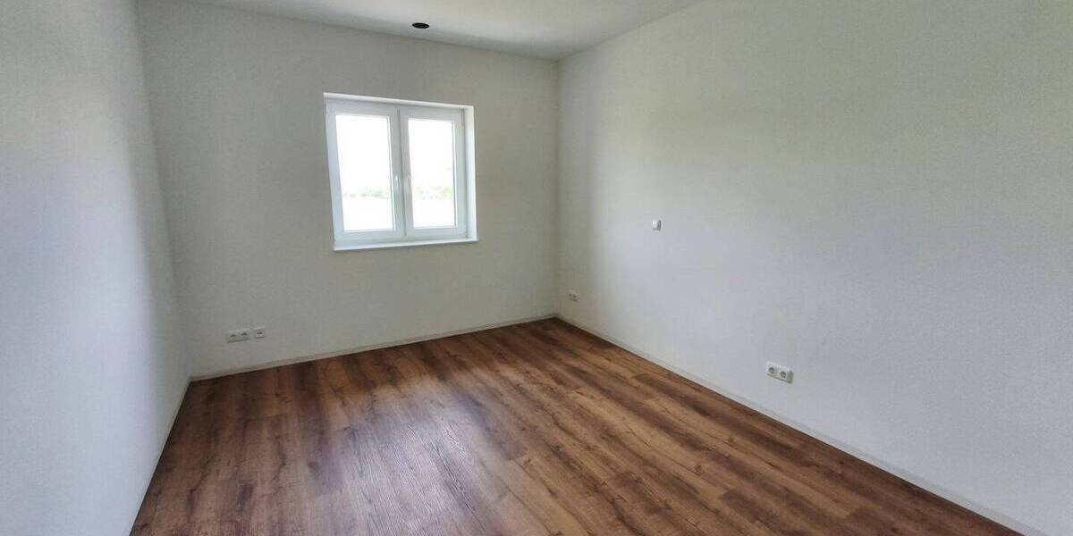 Doppelhaushälfte Seestermühe - 4 Zimmer, 105 m&sup2;, 1.700&euro; | Angebot:26714100