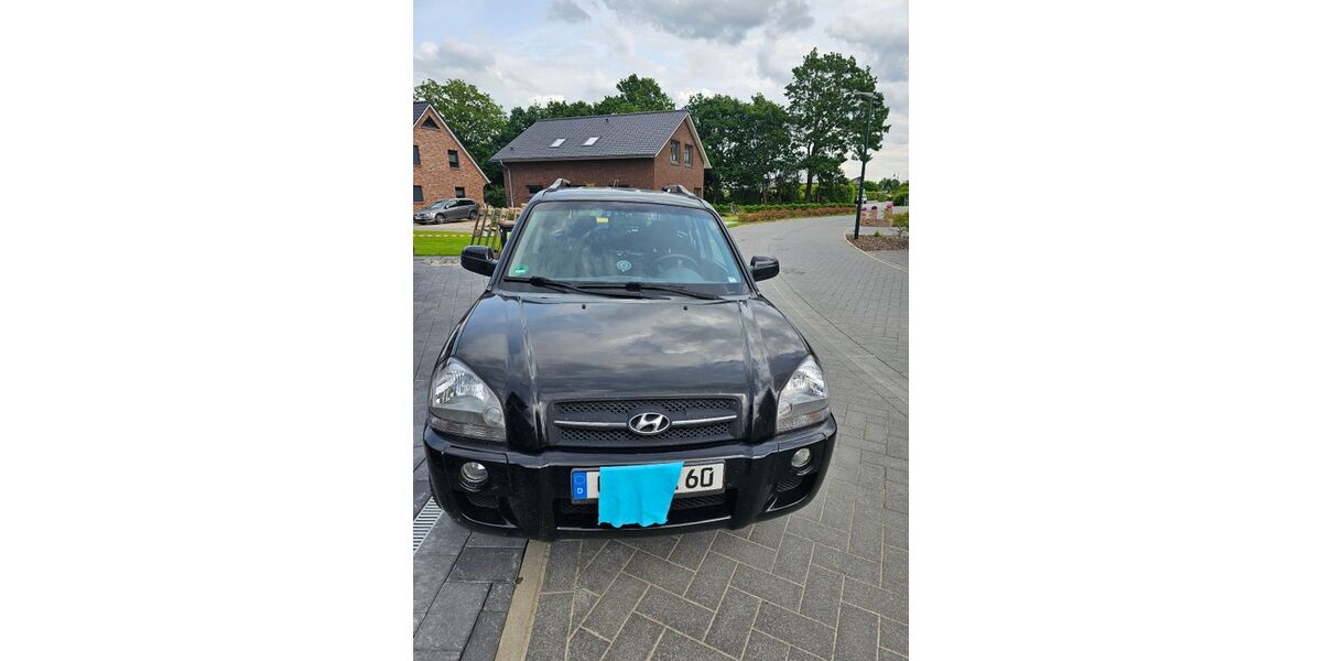Hyundai TUCSON 143.011 km 3.999 &euro; Hemdingen 25485