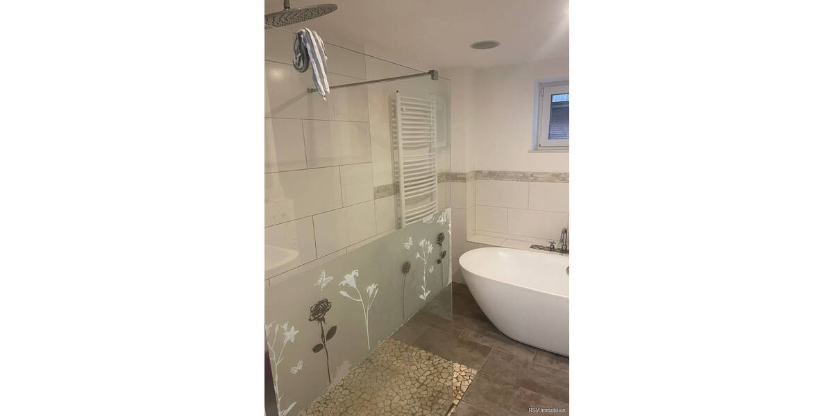 Einfamilienhaus Prisdorf - 9 Zimmer, 255 m&sup2;, 697.000&euro; | Angebot:25732094