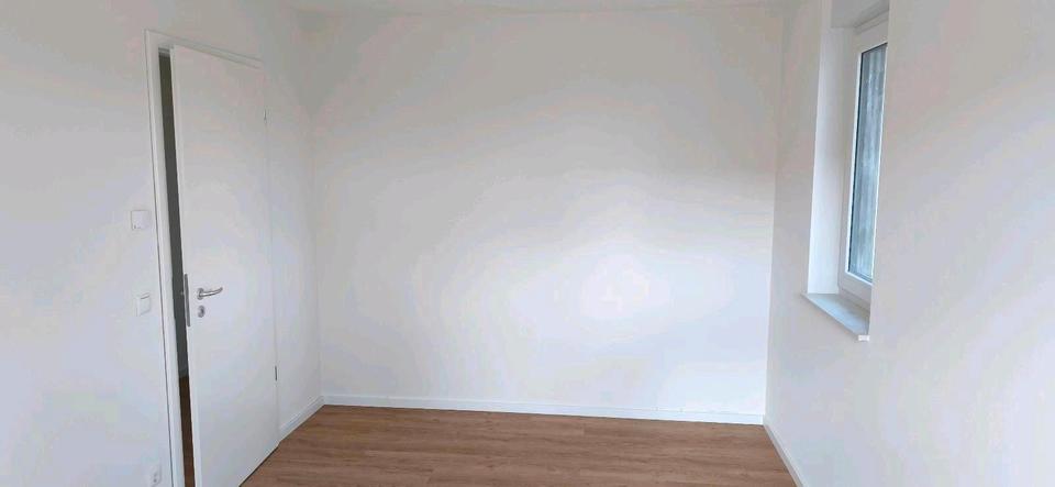 Einfamilienhaus Bönningstedt - 2 Zimmer, 75 m&sup2;, 1.200&euro; | Angebot:25926320