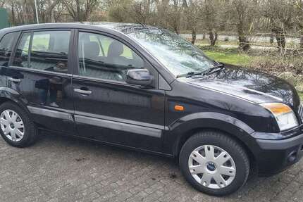 Ford Fusion 96.000 km 3.750 &euro; Tornesch, Stadt 25436