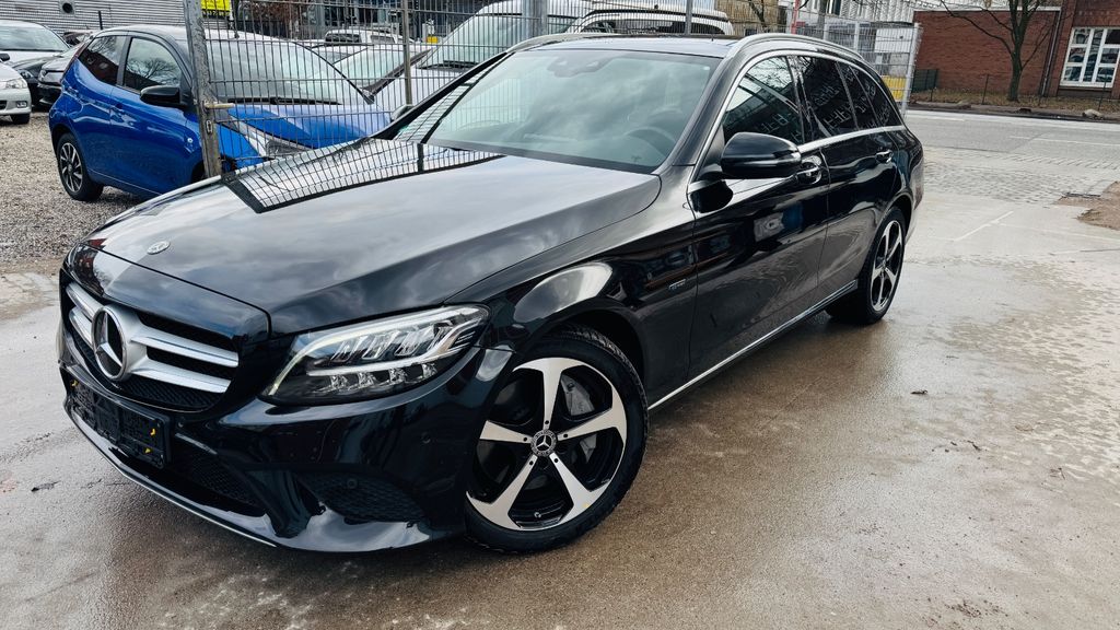 Mercedes-Benz C 300 99.800 km 24.500 &euro; Hamburg 20537