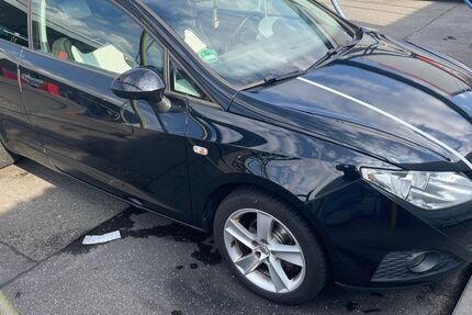 Seat Ibiza 150.000 km 4.390 &euro; Hamburg 22149