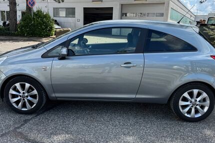 Opel Corsa 83.725 km 2.590 &euro; Barsbüttel 22885