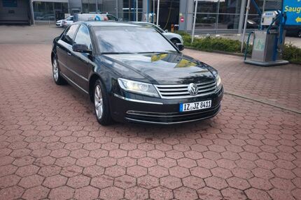 VW Phaeton 260.000 km 9.600 &euro; Horst 25358