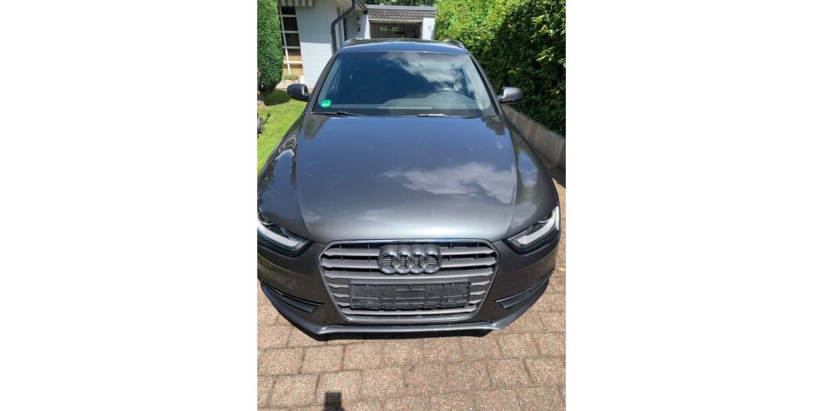 Audi A4 199.000 km 12.600 &euro; Hamburg 22159