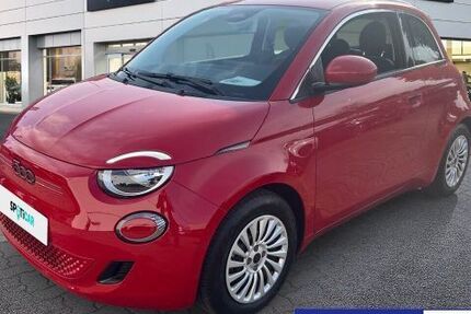 Fiat 500e 4.557 km 23.775 &euro; Hamburg 22457