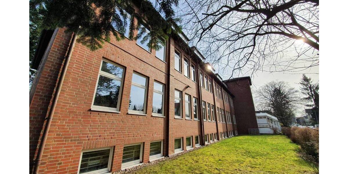 Gewerbeobjekt Hamburg Lokstedt - 7 Zimmer, 184 m&sup2;, 1.472&euro; | Angebot:25733909