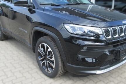 Jeep Compass 11.025 km 25.900 &euro; Elmshorn 25337