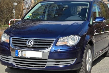 VW Touran 186.000 km 3.950 &euro; Bargteheide 22941