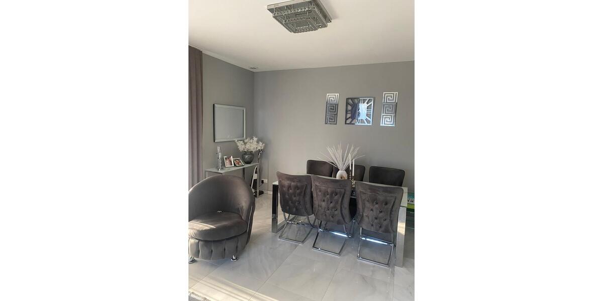 Doppelhaushälfte Trittau - 5 Zimmer, 140 m&sup2;, 560.000&euro; | Angebot:25980229