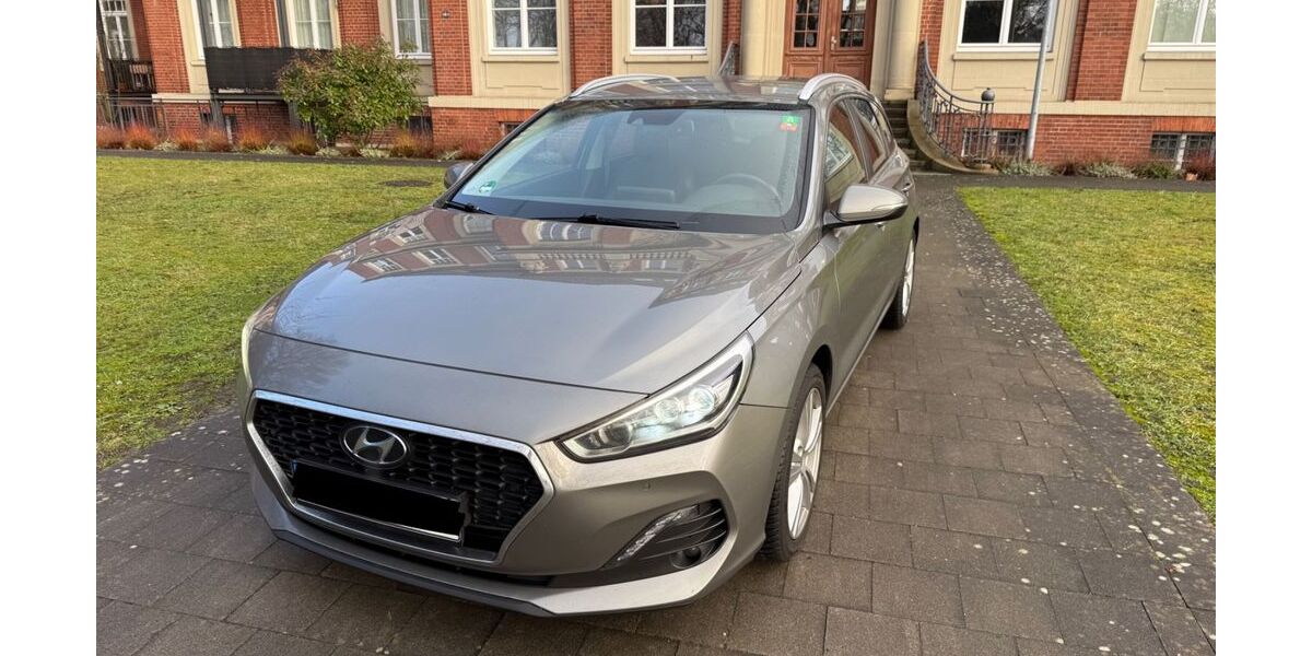 Hyundai i30 66.650 km 16.250 &euro; Hamburg 22307