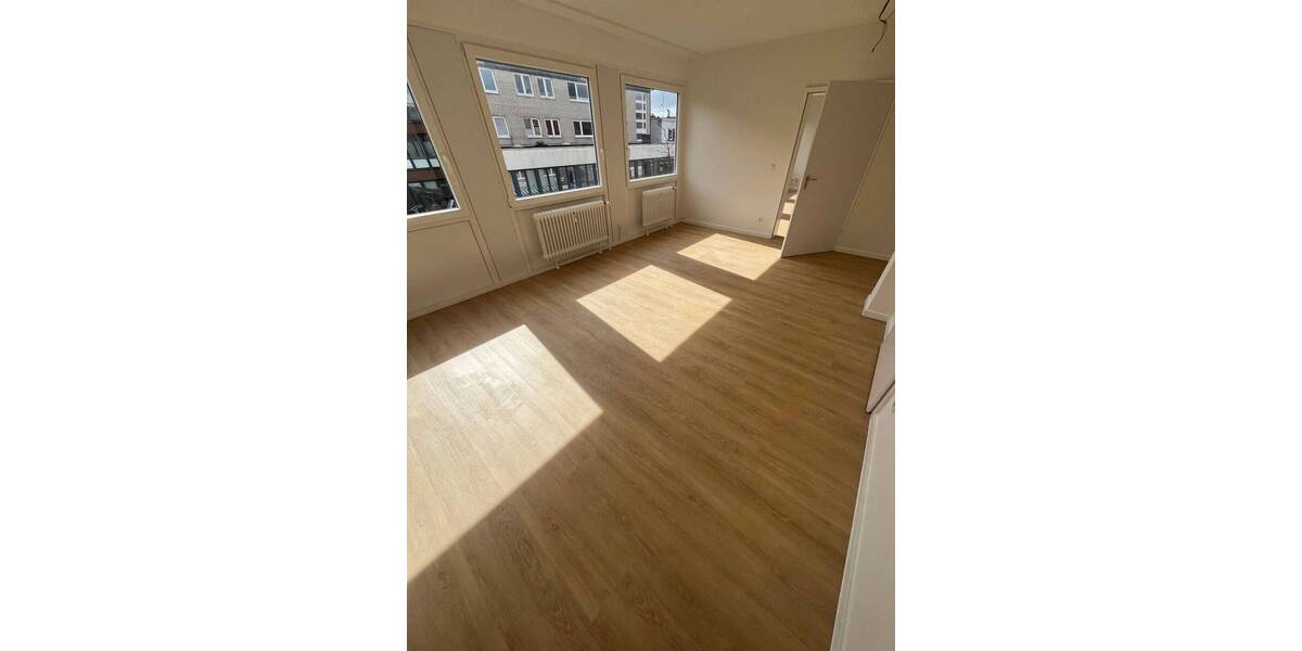 Etagenwohnung Hamburg Rahlstedt - 2 Zimmer, 85 m&sup2;, 1.190&euro; | Angebot:26017979