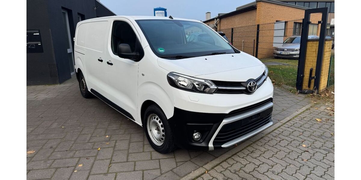 Toyota Proace (Verso) 83.000 km 14.090 &euro; Norderstedt 22848