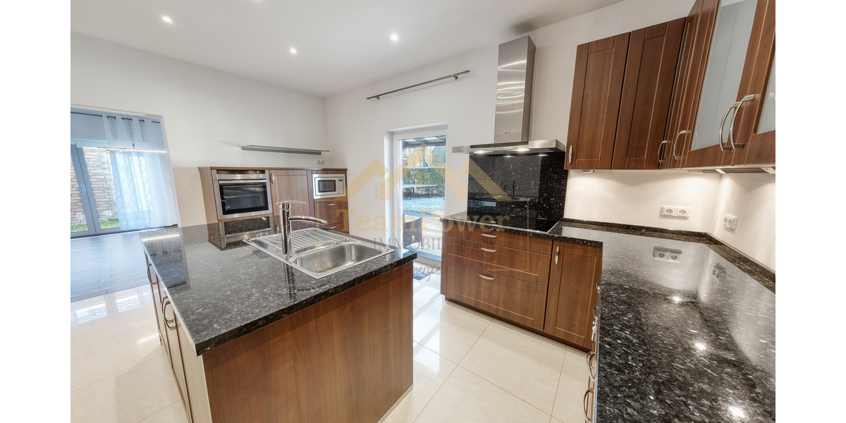 Exklusive Familienresidenz in TOP Lage - Modern, energieeffizient & großzügig Inkl. Sauna und Pool ! - Einfamilienhaus Henstedt-Ulzburg Ulzburg | Angebot:25365899