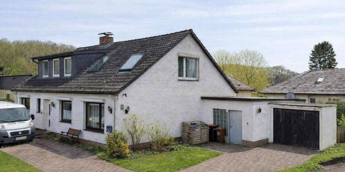 Mehrfamilienhaus, Wohnhaus Sievershütten - 7 Zimmer, 179 m&sup2;, 329.000&euro; | Angebot:25700599