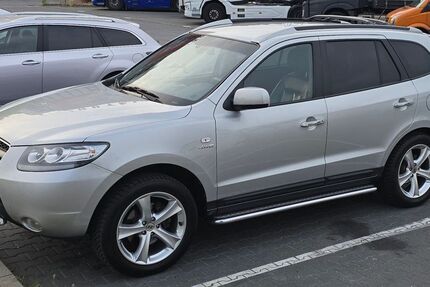 Hyundai SANTA FE 135.000 km 9.300 &euro; Hamburg 22175