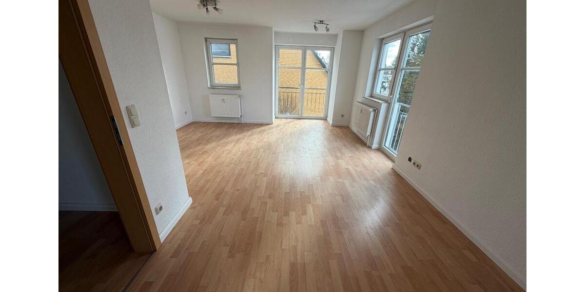 Etagenwohnung Stapelfeld - 2 Zimmer, 51 m&sup2;, 820&euro; | Angebot:25943110