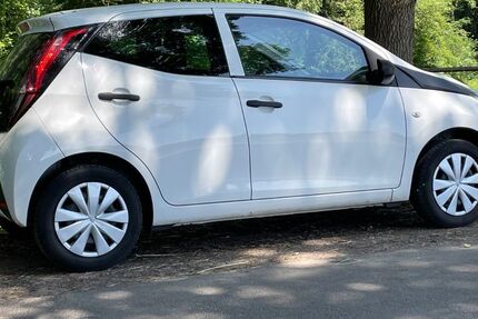 Toyota Aygo (X) 102.000 km 5.300 &euro; Hamburg 20144